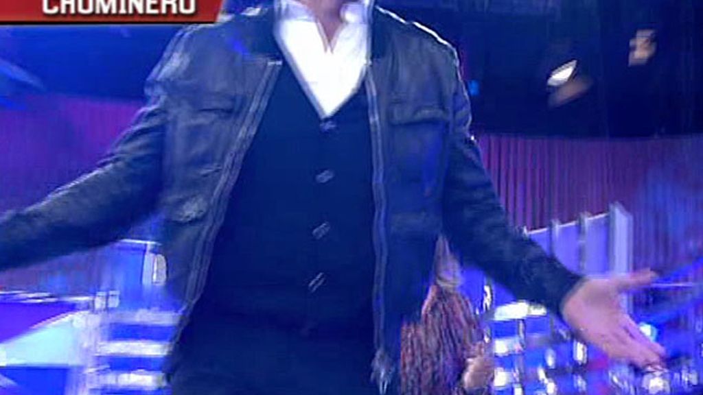 Lydia Lozano zanja polémicas con su baile 'chuminero'