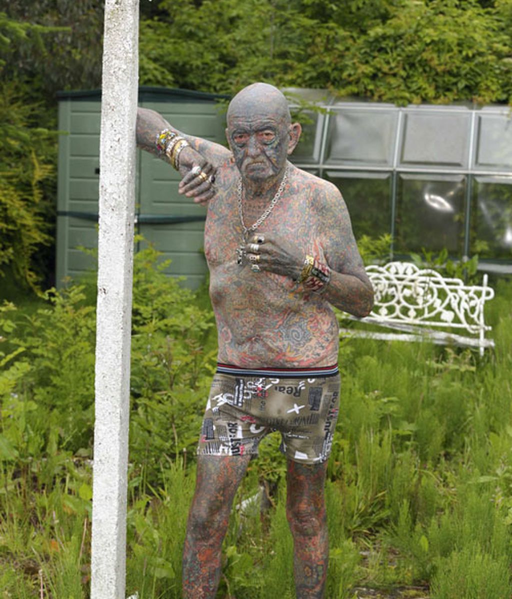 El hombre con más tatuajes