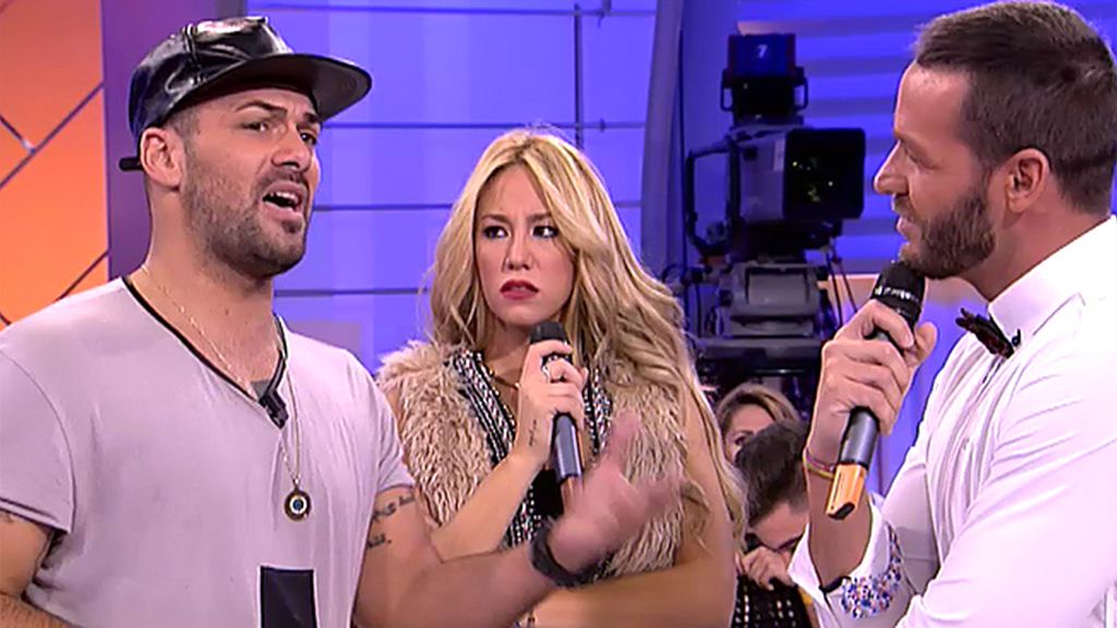 Leo regala flores a Steisy y se arma la gorda