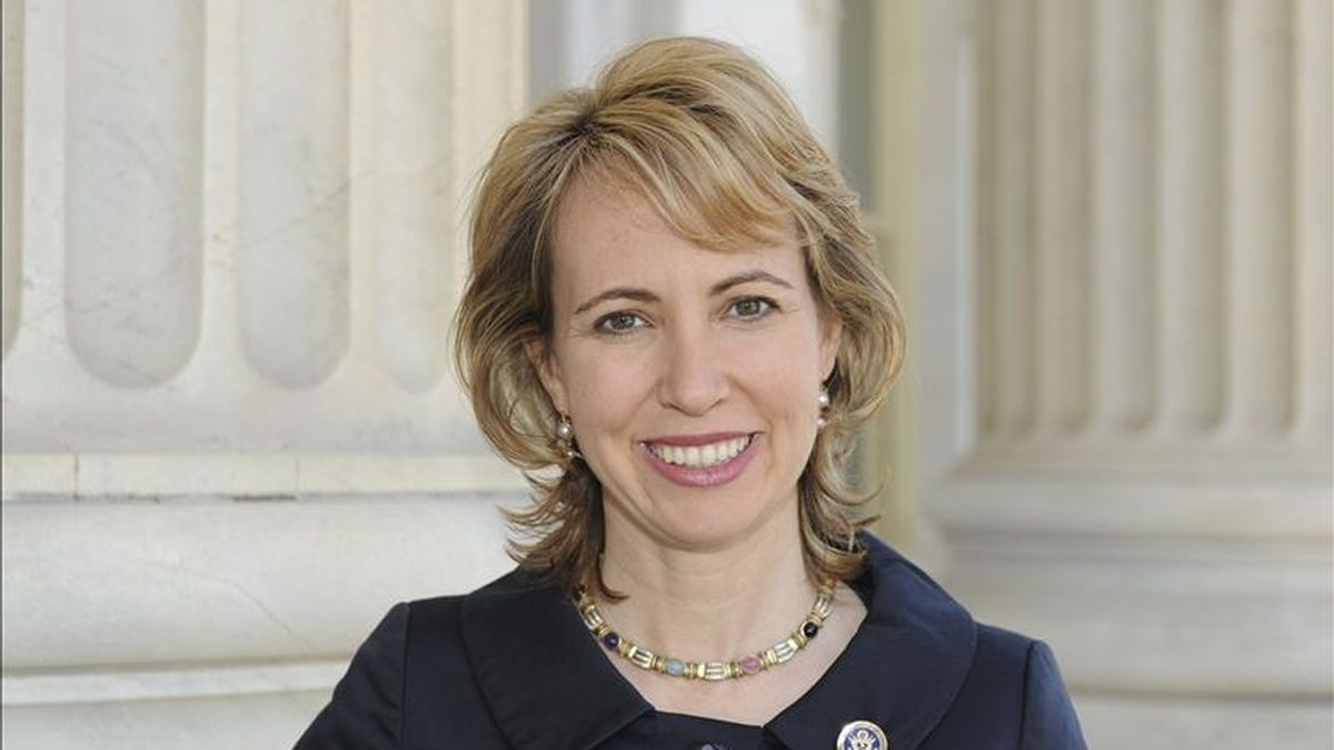 Imagen de archivo sin fechar de la legisladora demócrata Gabrielle Giffords, cedida por la Cámara de Representantes el 8 de enero de 2011. EFE/Archivo Imagen de archivo sin fechar de la legisladora demócrata Gabrielle Giffords, cedida por la Cámara de Representantes el 8 de enero de 2011. EFE/Archivo