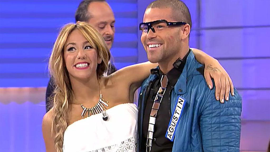 Agustín se atreve con una corbata de cristal Agustín se atreve con una corbata de cristal