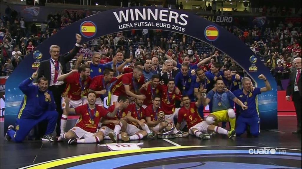 Así fue la fiesta de la selección de futsal tras ganar su séptimo europeo