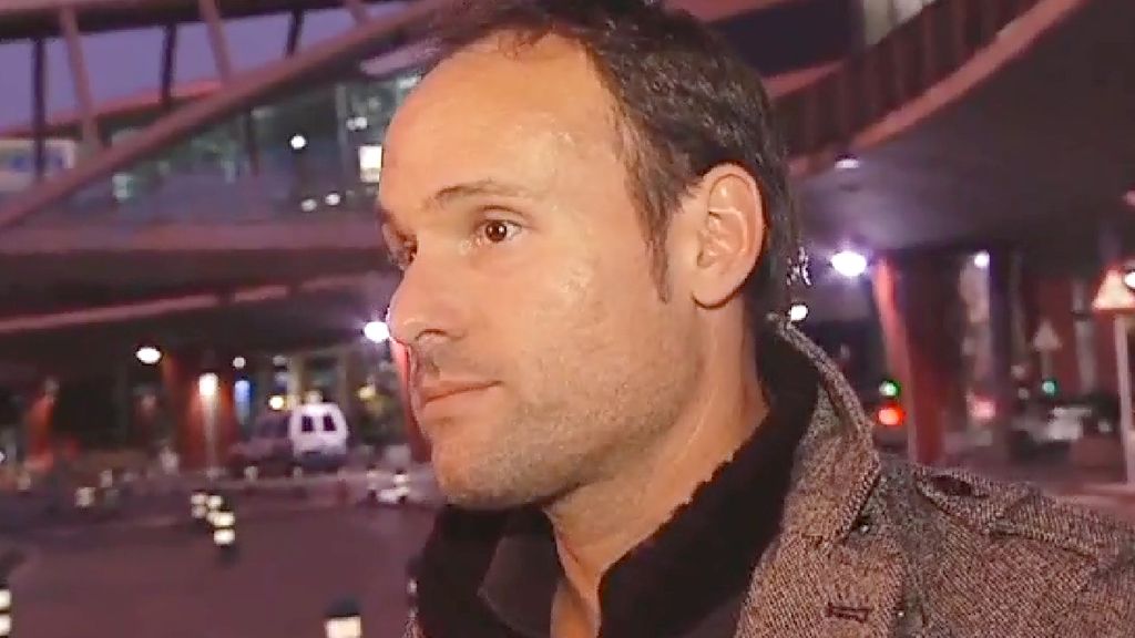 Mateu Lahoz llega a España tras arbitrar el encuentro entre Francia y Alemania