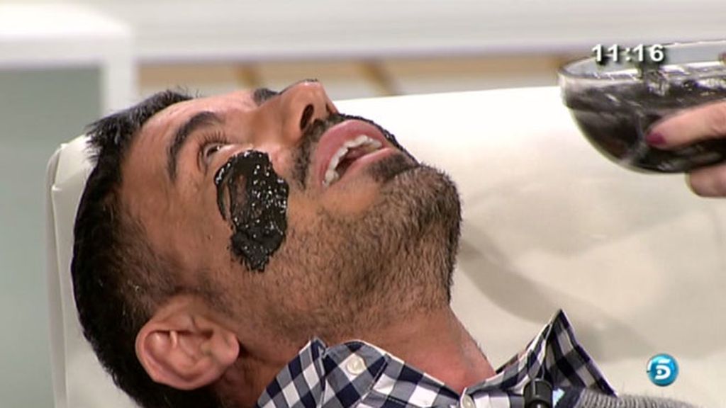 Ana Rosa Quintana y Cristina Tárrega le han puesto una mascarilla