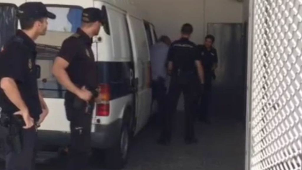 Prisión sin fianza para el hombre acusado de matar a golpes a su mujer en Sevilla