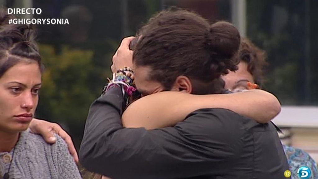 El último abrazo de Sonia y Kris
