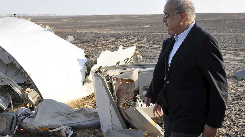 Primeras imágenes del lugar donde se ha estrellado el avión ruso en Egipto