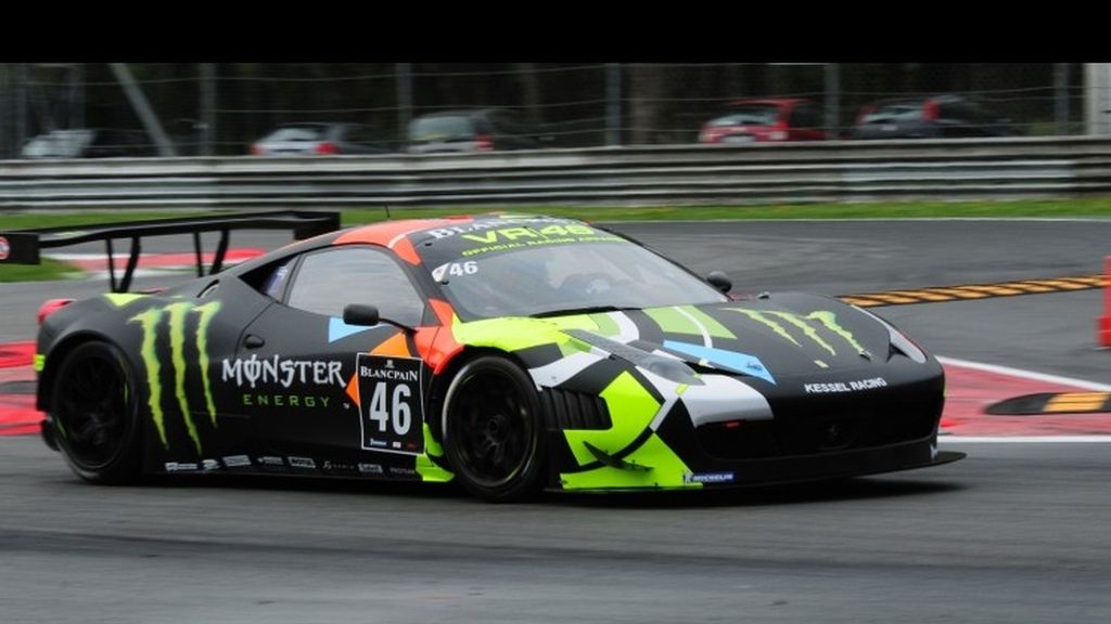 Rossi se divierte en Monza