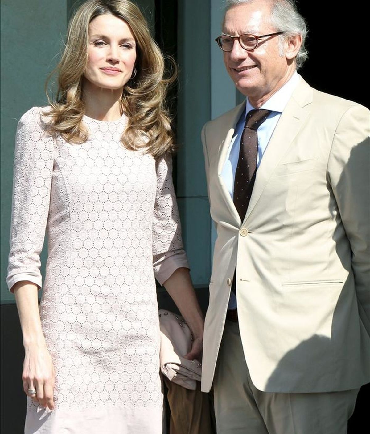 La Princesa de Asturias y Girona, Doña Letizia, conversa con el propietario y fundador de la firma Mango, Isak Andic. EFE/Archivo La Princesa de Asturias y Girona, Doña Letizia, conversa con el propietario y fundador de la firma Mango, Isak Andic. EFE/Archivo