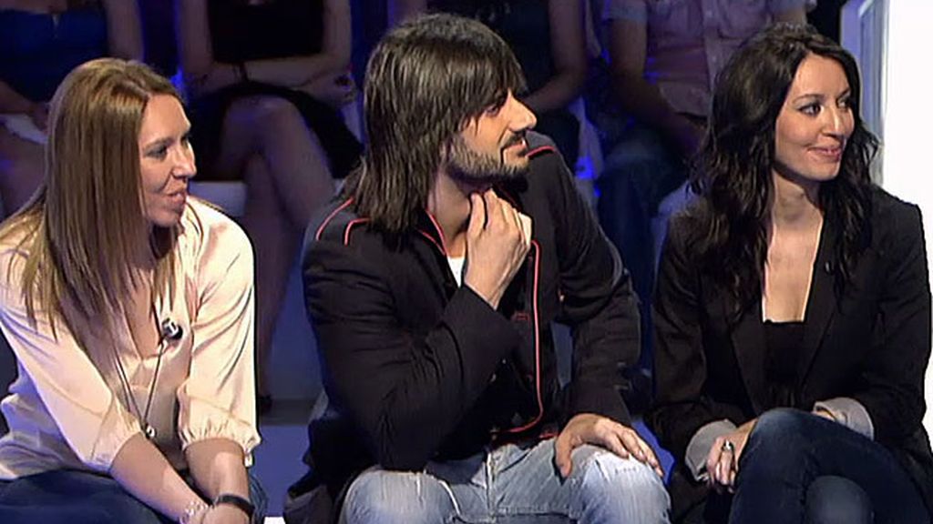 El cantante, conmovido con la historia de Marifé