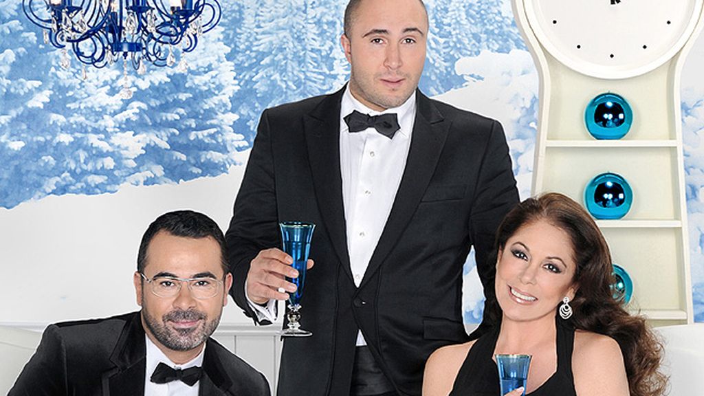 Isabel, Kiko y Jorge Javier ya brindan juntos por el 2012