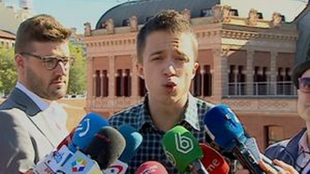 Errejón: "Una legislatura más de Rajoy y se va a querer independizar hasta Valladolid"