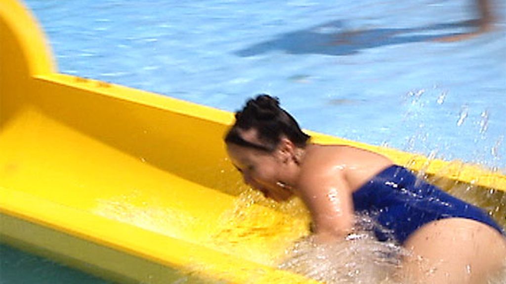 ¡Chiqui al agua!