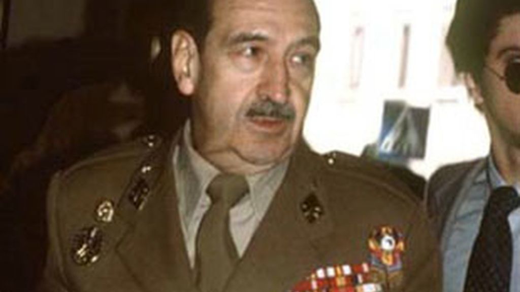 El ex general, Alfonso Armada, en una imagen de archivo. Foto: EFE El ex general, Alfonso Armada, en una imagen de archivo. Foto: EFE