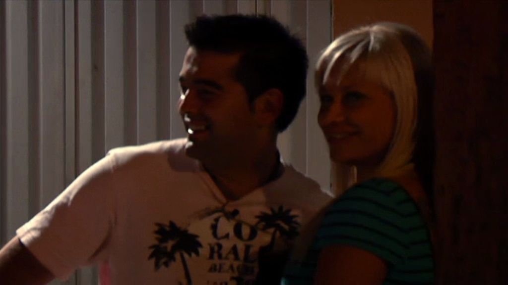 Jonathan y Elisabeth: tensión sexual