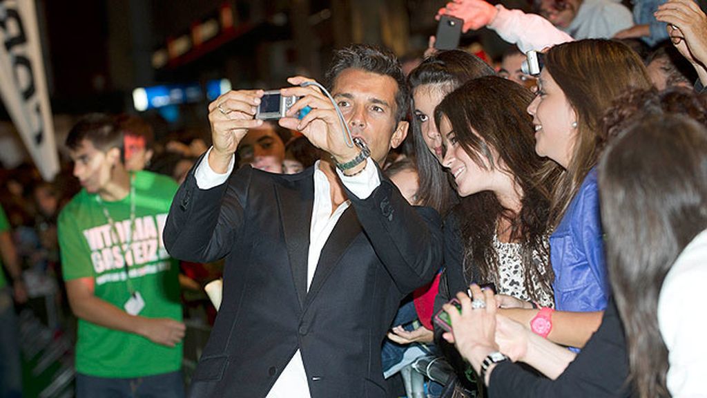 La alfombra 'verde', los coaches, el presentador, los fans...