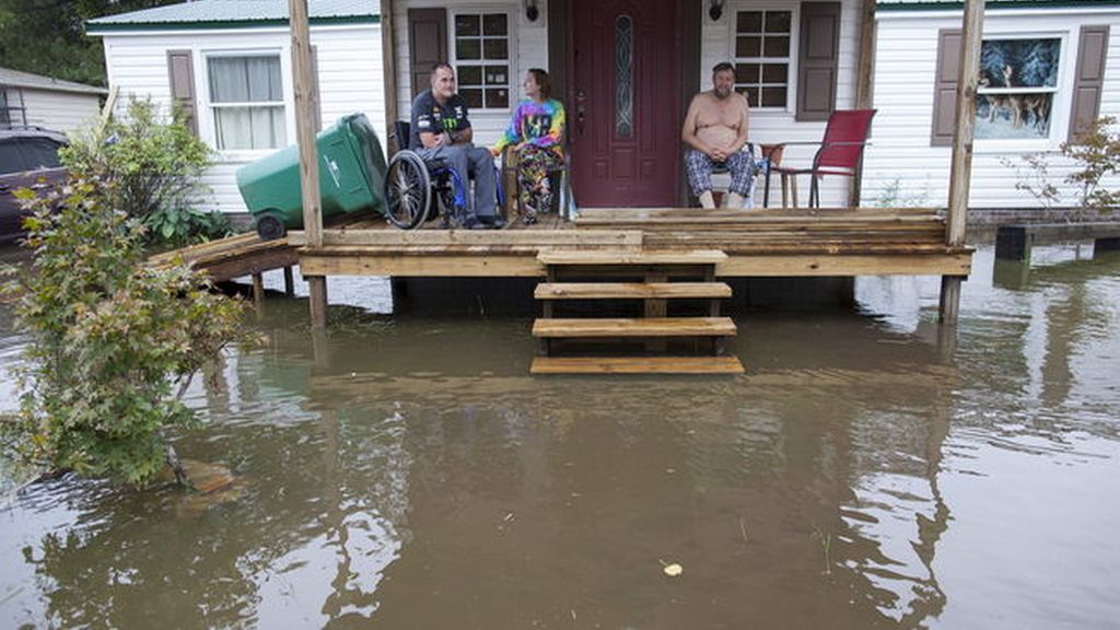 Diez muertos por las inundaciones en Carolina del Sur