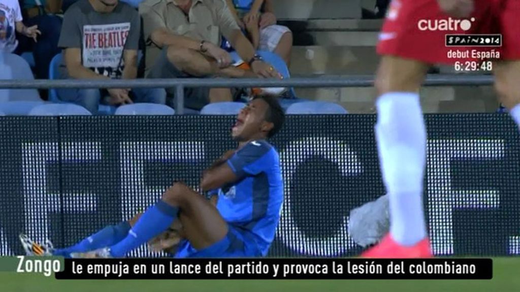 Terribles gritos de dolor de Hiniestroza tras salírsele el hombro en el Getafe - Almería