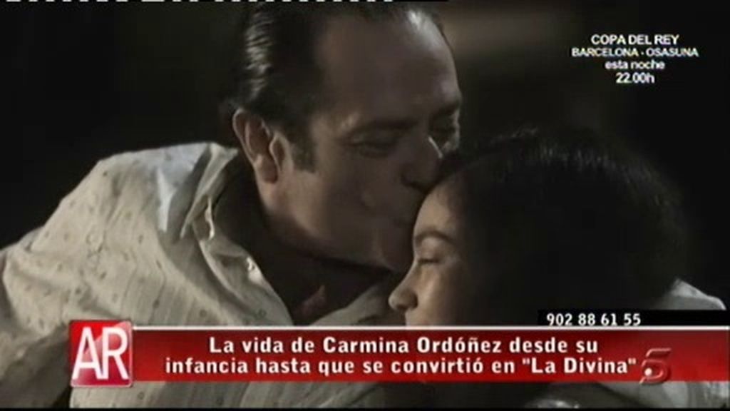 Narra la vida de Carmen desde su niñez hasta convertirse en 'La Divina'