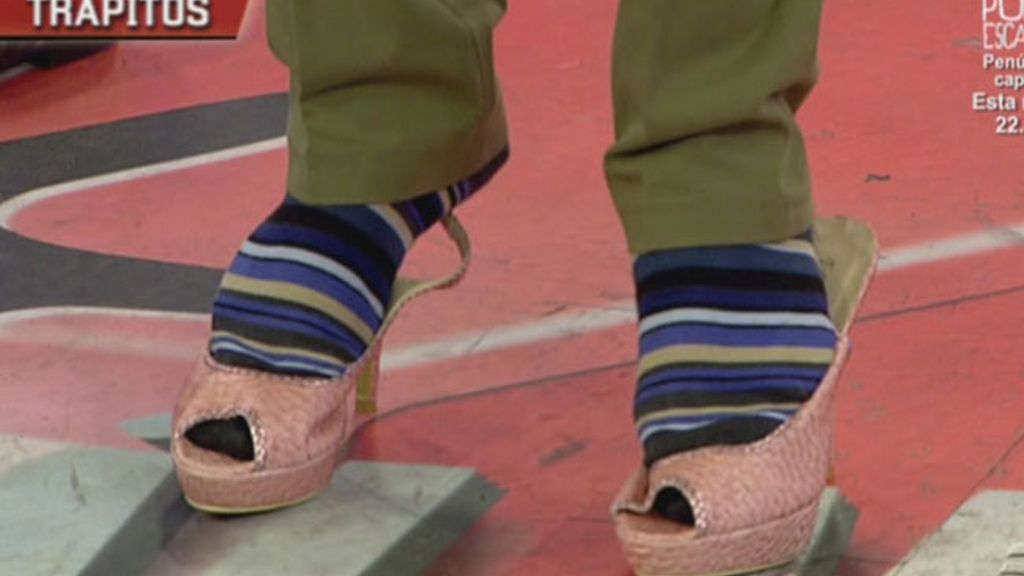 J. J. se calza los tacones de la Esteban