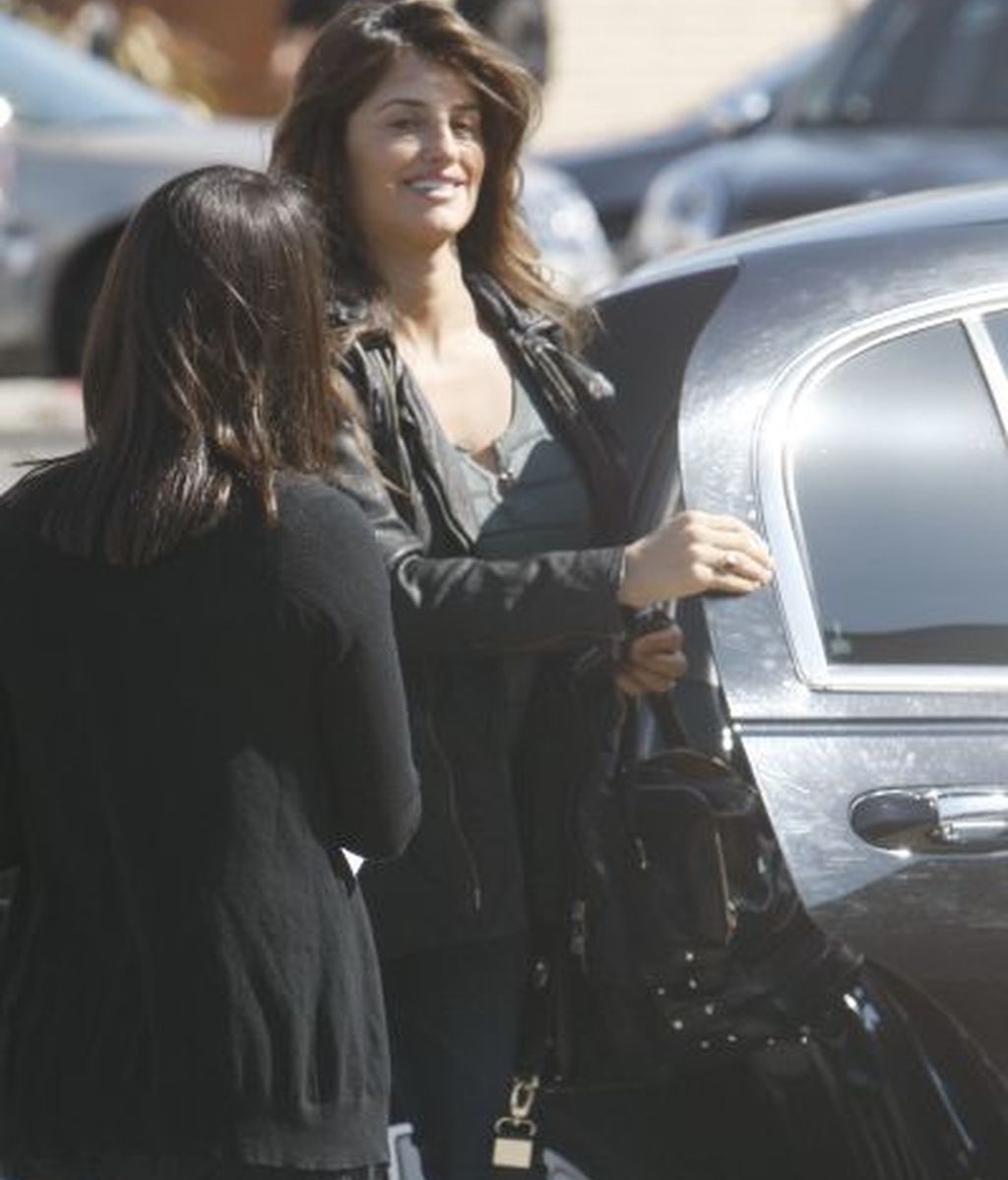 Penélope reaparece tras el parto