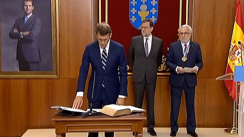 Feijóo promete su cargo como presidente de la Xunta de Galicia