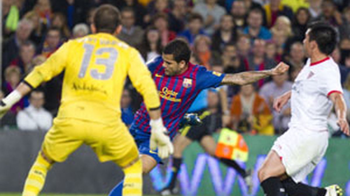 Javi Varas ha sido el héroe del Sevilla. Foto: EFE