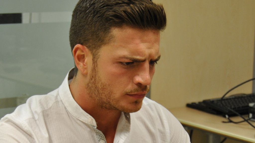 Adrián visita telecinco.es