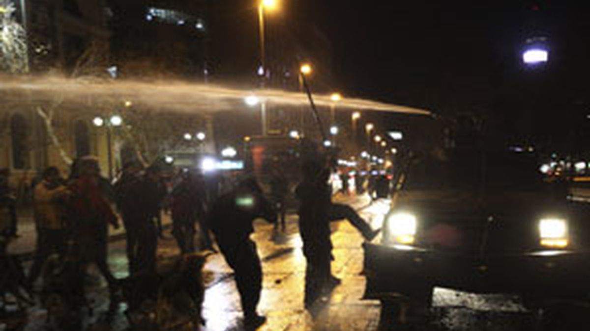 Enfrentamientos entre la policía y los estudiantes chilenos. Foto: Reuters