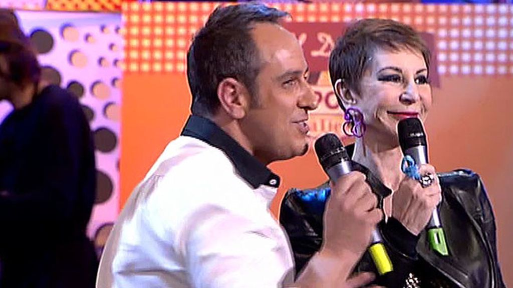 La particular versión de 'Colgando en tus manos' de los colaboradores