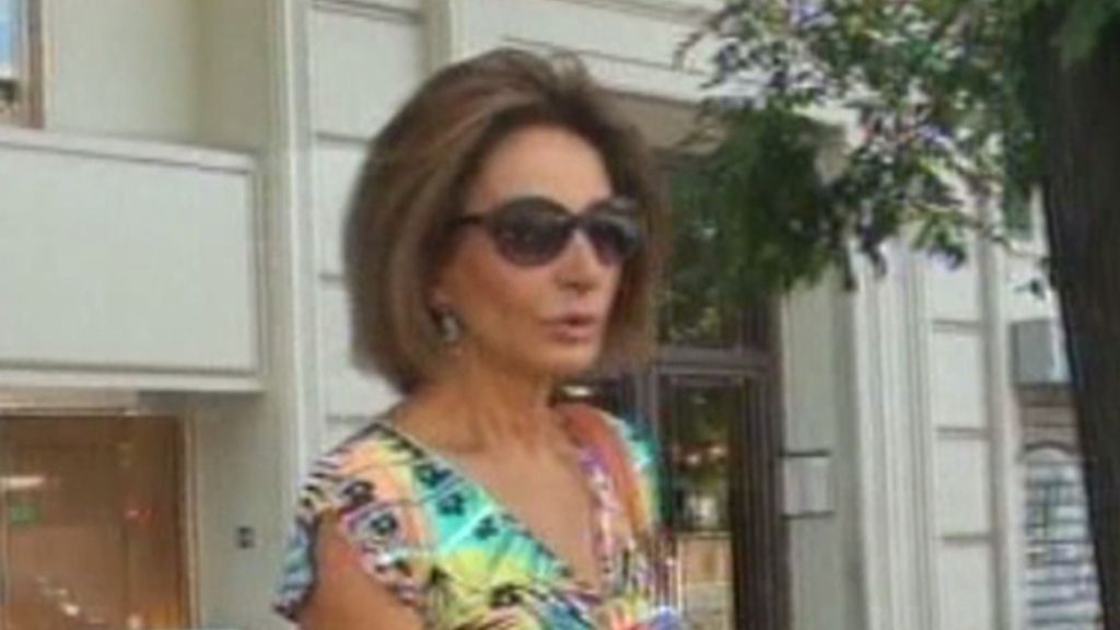 La duquesa de Alba, en la peluquería