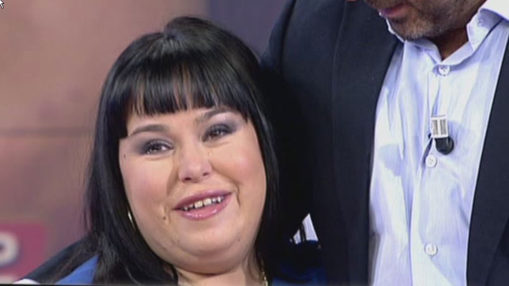 La pequeña reportera se emociona al recordar 'La Caja Deluxe'