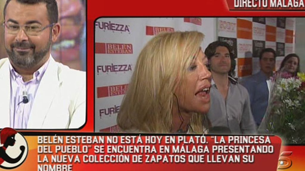 Belén Esteban presenta sus zapatos