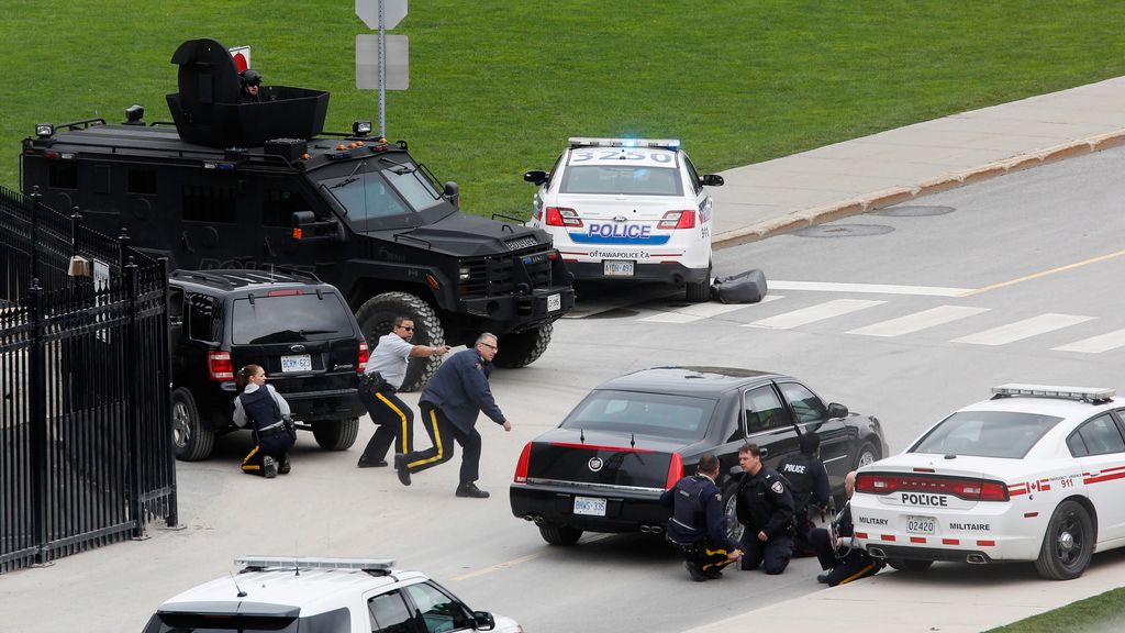 Un radical islamista ataca el Parlamento canadiense