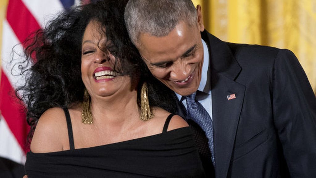 Obama entrega las Medallas de la Libertad en una emotiva ceremonia