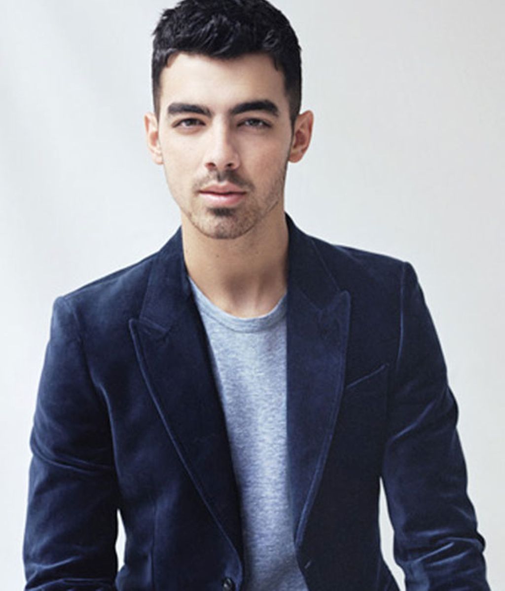 Joe Jonas, imagen de la firma "Mr Porter" 2011