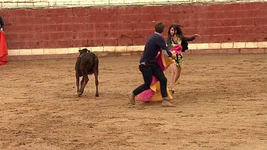 Gabi decide poner a prueba a sus chicas en su última cita