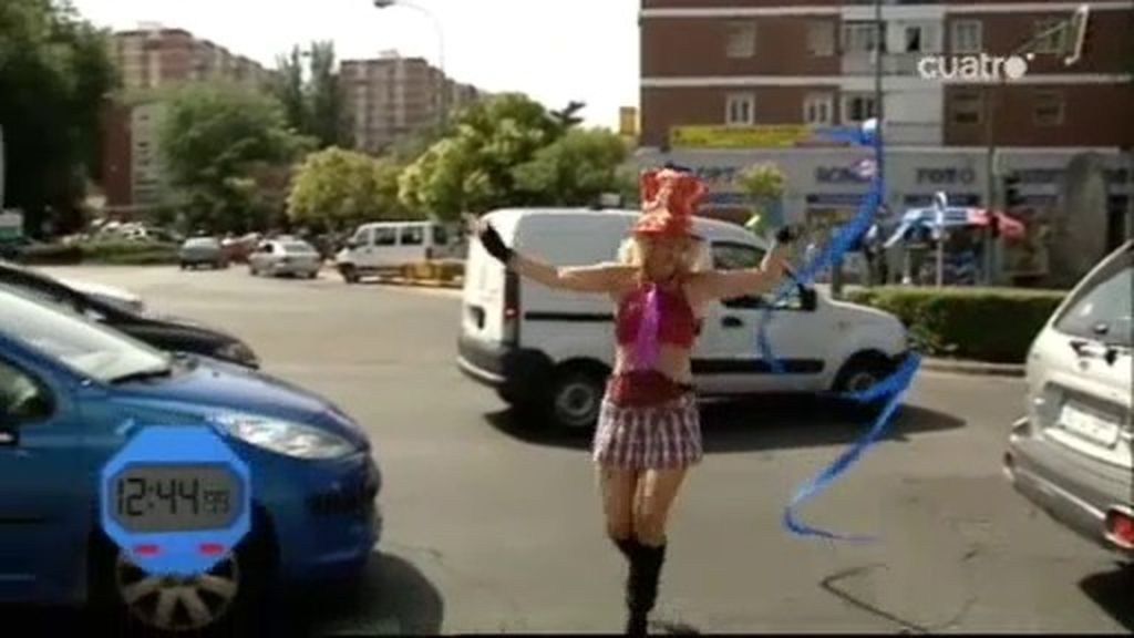 Leti ahora también ¡saltimbanqui!