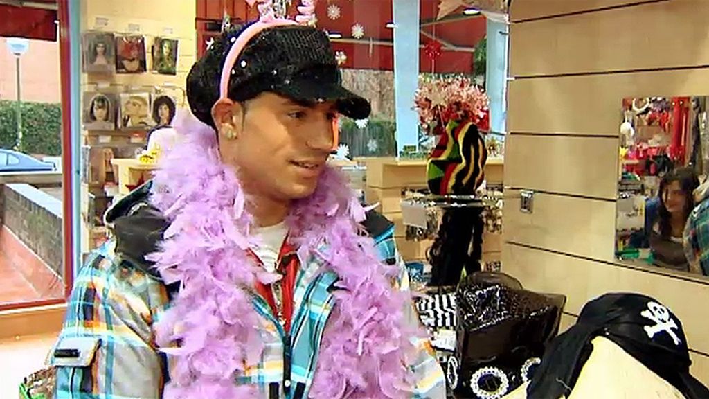 Candela cree que el tronista habla demasiado