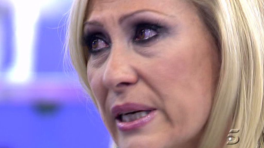 La colaboradora llora recordando: "hablando le hice daño a mi hija"