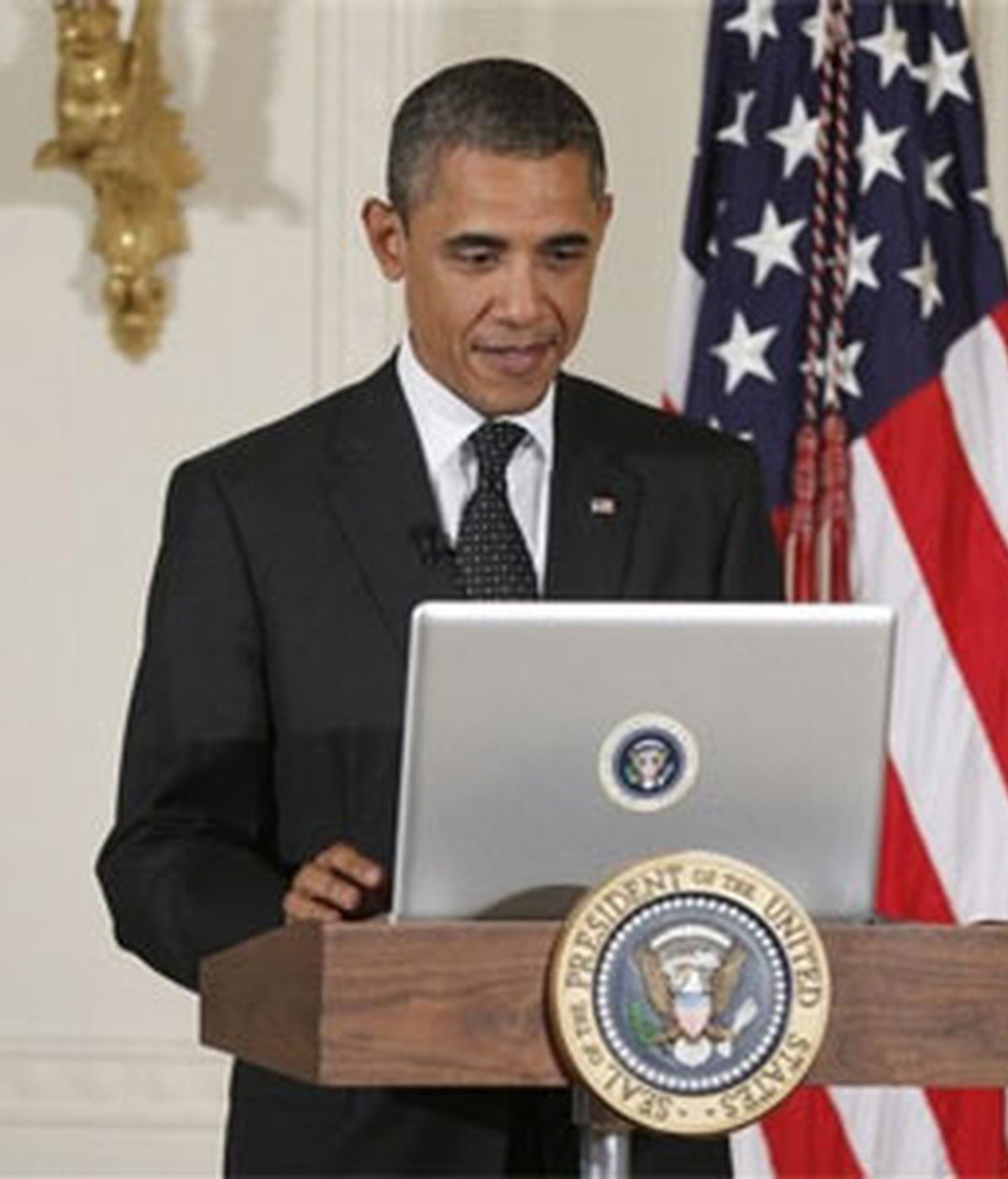 Obama ha constestado a las preguntas de los ciudadanos en Twitter. Foto: AP.