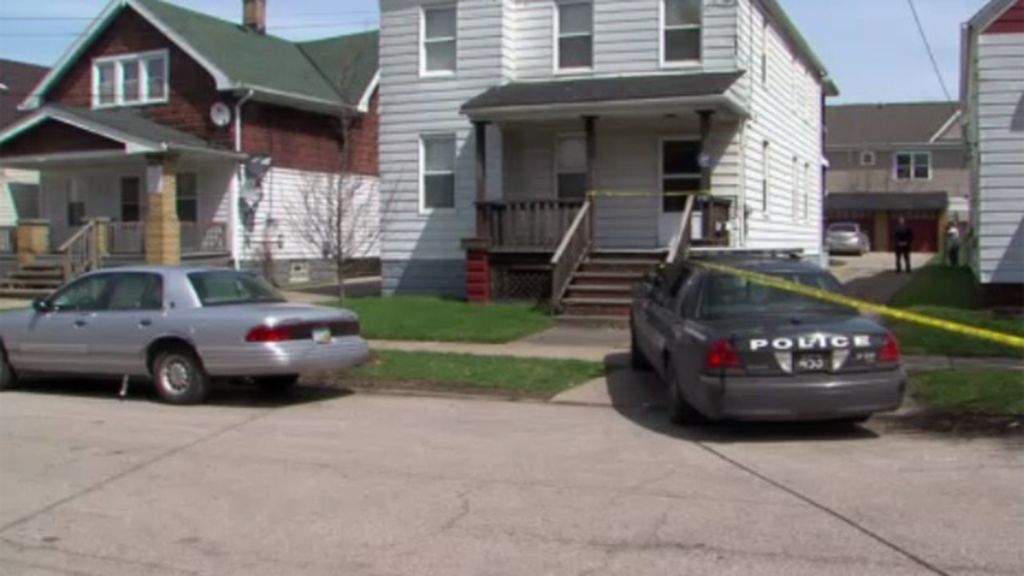 Un niño de tres años mata a otro de uno de un disparo en Cleveland