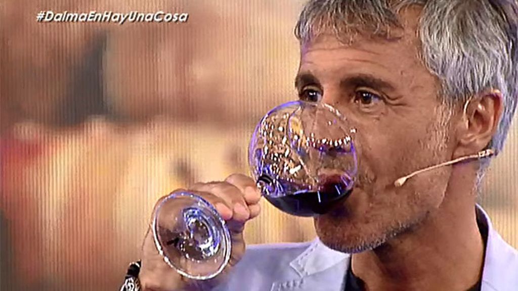 Sergio Dalma: "Antes de salir a cantar tomo una o dos copitas de vino"