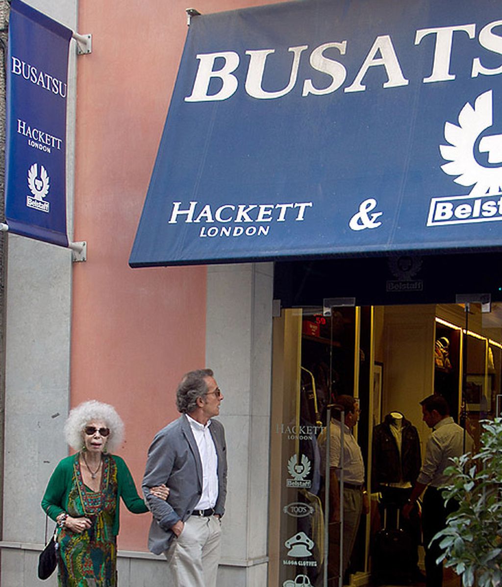 La Duquesa viste a su marido, Alfonso Diez, como a Fran Rivera