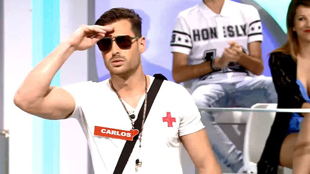 Carlos, un vigilante trasnochado