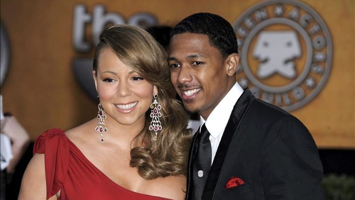 Mariah Carey, de 41 años, tenía previsto renovar hoy sus votos matrimoniales con Nick Cannon (d), de 31, aunque ha declarado que, una vez nacida la "parejita", no tiene intención de tener más hijos. EFE/Archivo