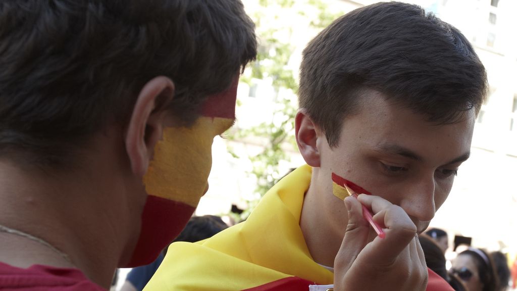 "El rojo" y "el arlequín" ya pueblan Gdansk