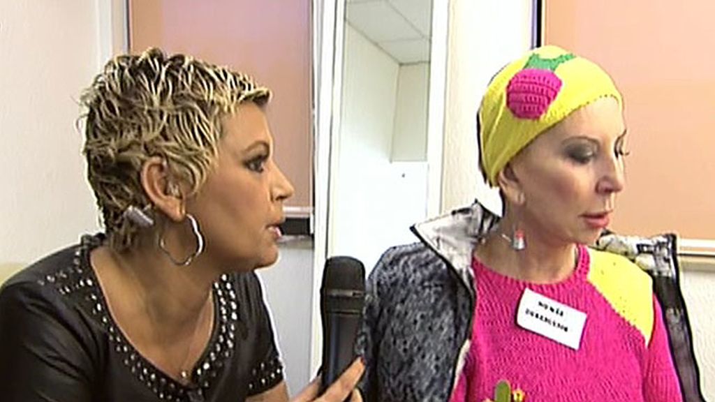 La colaboradora abandonaba el plató enfadada por no poder hablar