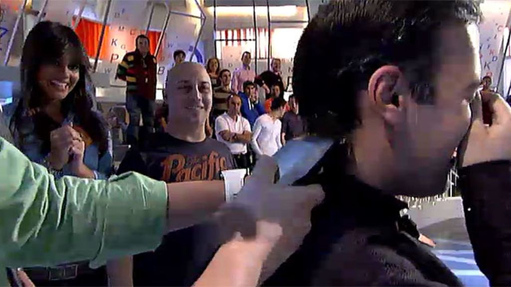 El concursante prometió que si se llevaba el bote se rapaba