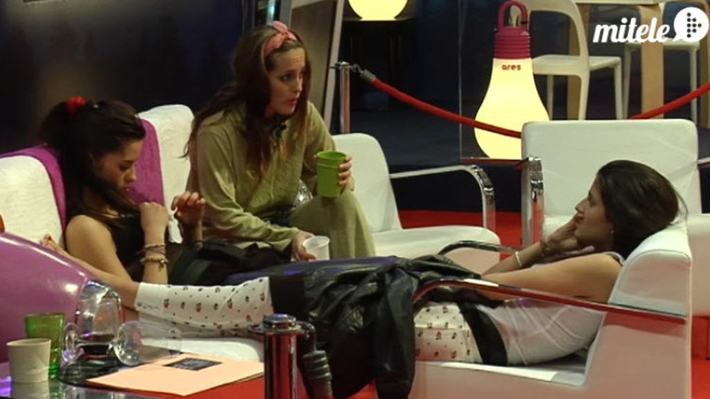 Sergio, sobre Sindi: "Me siento humillado por como se viste mi novia"